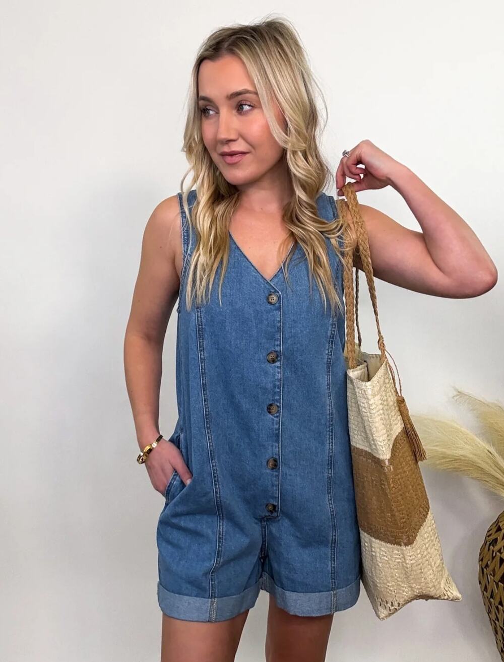 Mable Denim Sleeveless Button Front Romper Pockets Size L NWOT